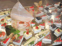 canap&eacute;s cocktails &agrave; livr&eacute;s